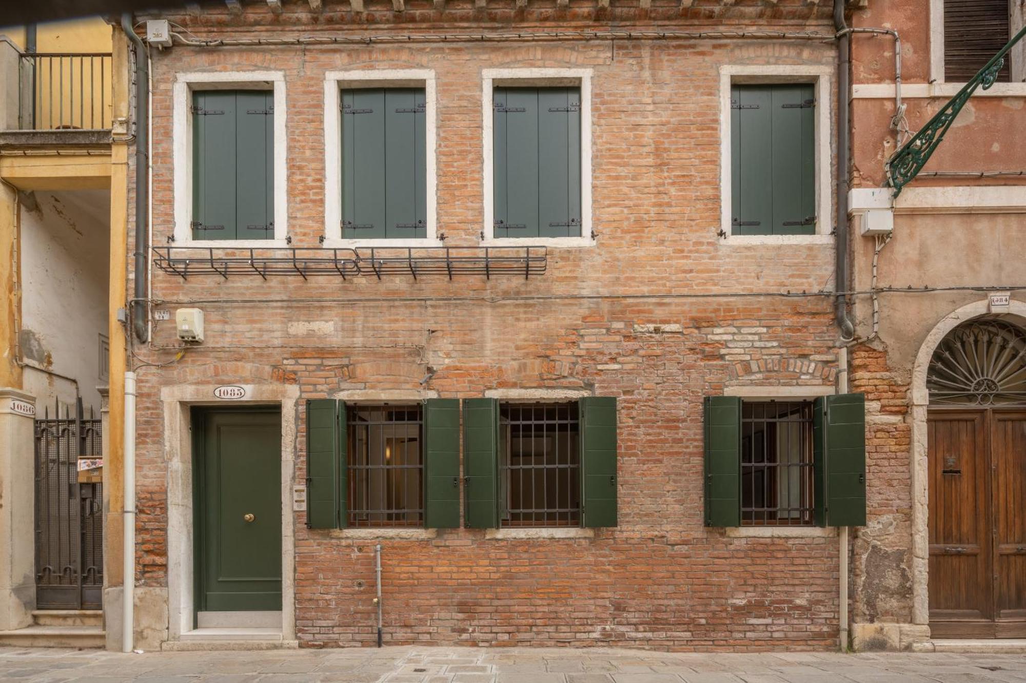 Apartamento San Giacomo Dall'orio Garden R&r Veneza